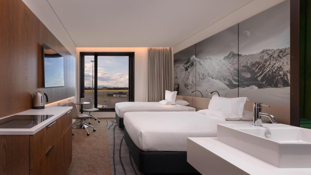 Novotel Christchurch Airport Eksteriør billede